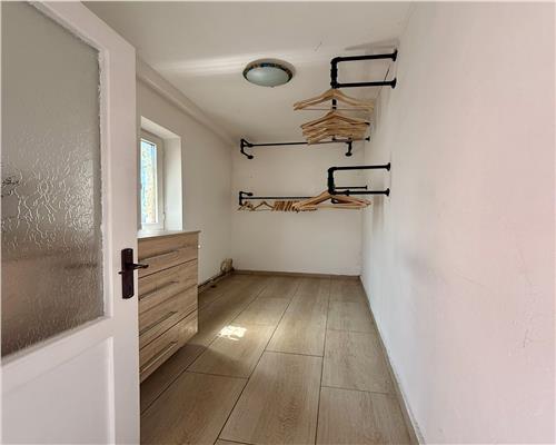 Apartament 2 camere de vanzare Podul de Fier