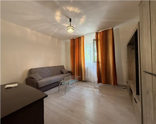 Inchiriez apartament 2 camere, decomandat, Zimbru