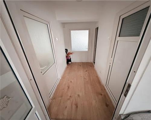 Apartament 3 cam, semi  decomandat, de vanzare in zona Tatarasi  Dispecer