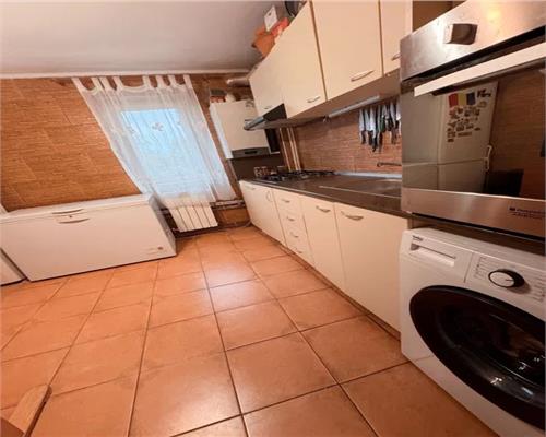 Apartament 3 cam, semi  decomandat, de vanzare in zona Tatarasi  Dispecer