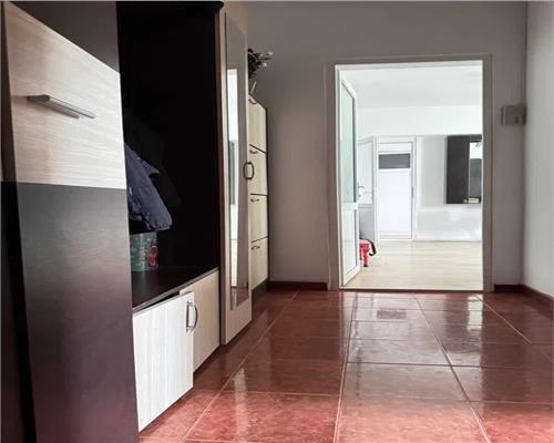 Apartament 3 cam, semi  decomandat, de vanzare in zona Tatarasi  Dispecer