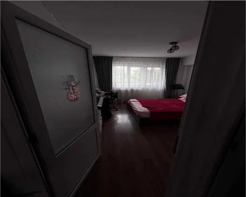 Apartament 3 cam, semi  decomandat, de vanzare in zona Tatarasi  Dispecer