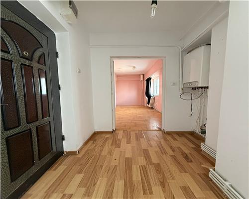 Apartament cu 2 camere, de vanzare in Iasi zona Nicolina