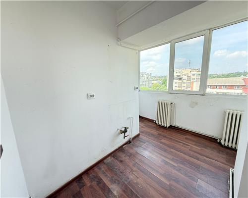 Apartament cu 2 camere, de vanzare in Iasi zona Nicolina