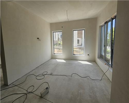 Casa tip duplex de vanzare in zona Bucium  Visan