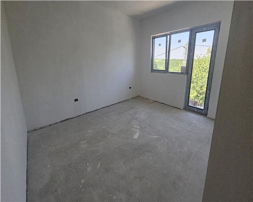 Casa tip duplex de vanzare in zona Bucium  Visan