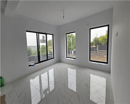 Casa tip duplex de vanzare in zona Bucium  Visan