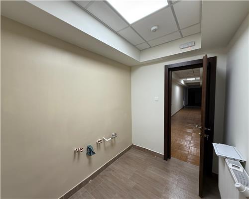 De inchiriat  Spatiu comercial / Birouri/Cabinet medical/Stomatologic– 100 mp zona CARREFOUR FELICIA