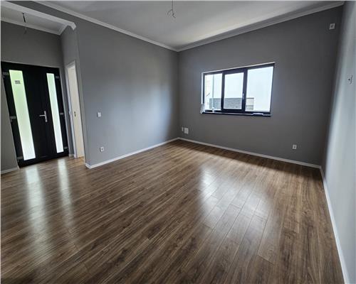 Casa plan parter de vanzare in zona Bucium Visan