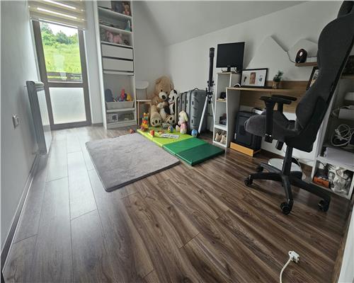 Casă individuală de vanzare in zona  Bucium – zonă liniștită, vedere superbă