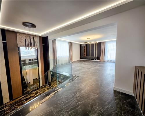 Penthouse Ready to  Move! 5 camere 390MP!