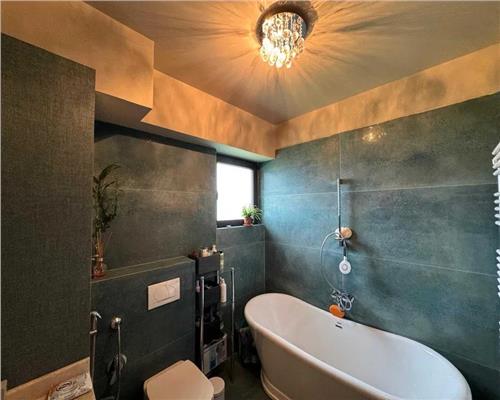 Apartament 2 cam, decomandat, de vanzare in zona Bucium