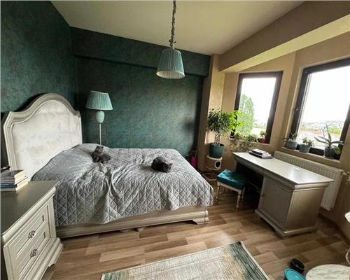 Apartament 2 cam, decomandat, de vanzare in zona Bucium