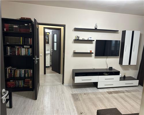 Apartament 2 cam, semi  decomandat, de vanzare in zona Tatarasi  Ciurchi