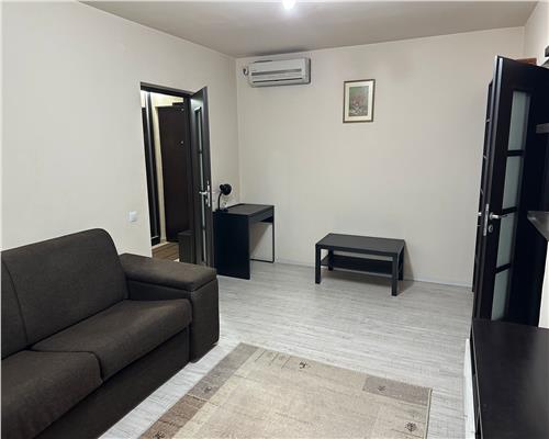 Apartament 2 cam, semi  decomandat, de vanzare in zona Tatarasi  Ciurchi