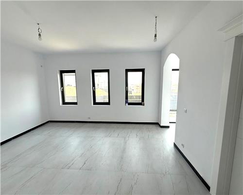 Casa P, 4 cam, 2 bai, beci, Miroslava Iasi