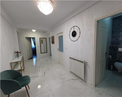 VÂNZARE APARTAMENT DE LUX  3 CAMERE DECOMANDATE | COMPLET MOBILAT ȘI UTILAT | 93 MP