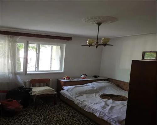 Apartament 2 cam, semi  decomandat, de vanzare in zona Copou  Parc Copou