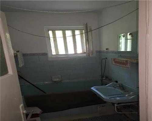 Apartament 2 cam, semi  decomandat, de vanzare in zona Copou  Parc Copou