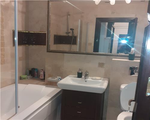 Apartament 2 cam, decomandat, de vanzare in zona Copou  Exclusiv