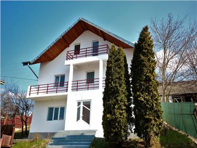 Vila spațioasa in zona Bucium — 650 mp teren