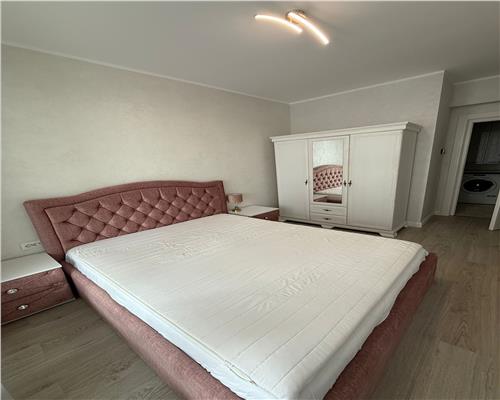 Apartament 2 camere, decomandat, de inchiriat, Copou complex Royal