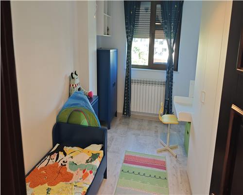 Inchiriez apartament 3 cam, decomandat, zona Moara de Vant  Spring Residence