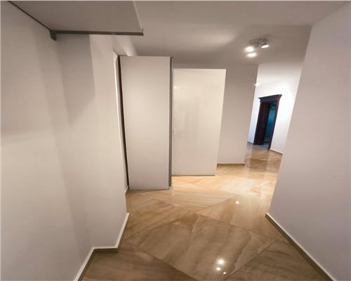 Inchiriez apartament 3 cam, decomandat, zona Moara de Vant  Spring Residence