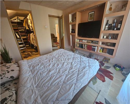 Casa eleganta in Bucium – Lidl, curte frumos amenajata si vegetatie matura
