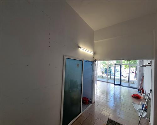 Spatiu comercial spre închiriere/vânzare în cartierul Dacia