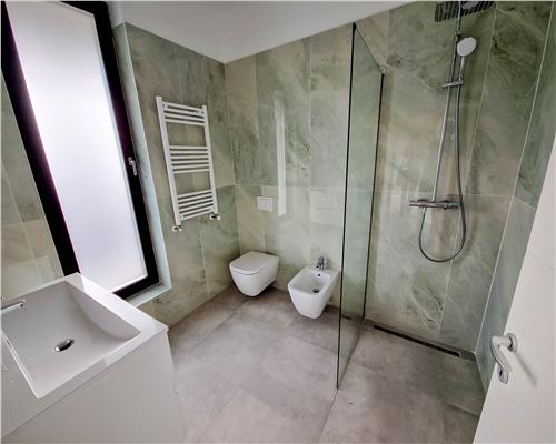 Casa premium Bucium cu toate utilitatile si acces asfaltat