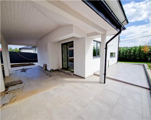 Casa premium Bucium cu toate utilitatile si acces asfaltat