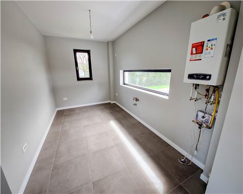 Casa premium Bucium cu toate utilitatile si acces asfaltat