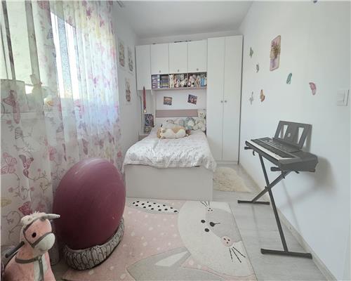 Duplex complet utilat, aproape de strada principala in Visan