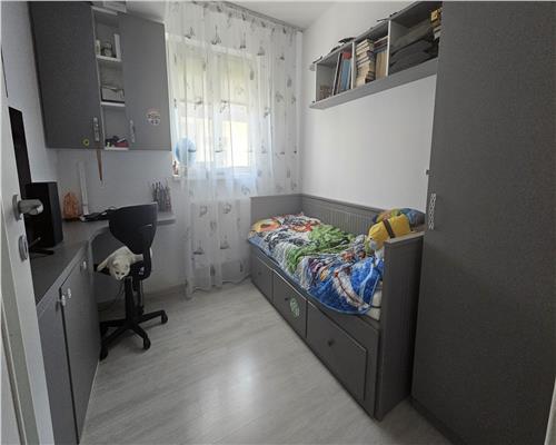 Duplex complet utilat, aproape de strada principala in Visan