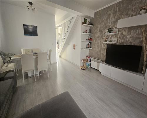 Duplex complet utilat, aproape de strada principala in Visan