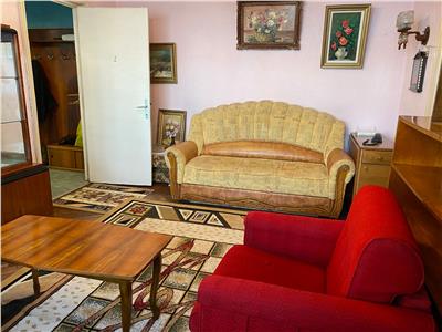 Podu Ros  Cantemir, apartament 3 camere semidecomandat fara risc!