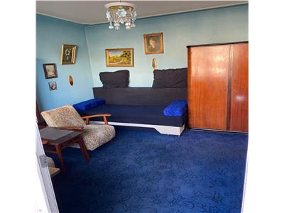 Podu Ros  Cantemir, apartament 3 camere semidecomandat fara risc!