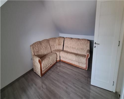 Inchiriez casa insiruita 4 cam, decomandat, zona Capat Cug  Valea Adanca