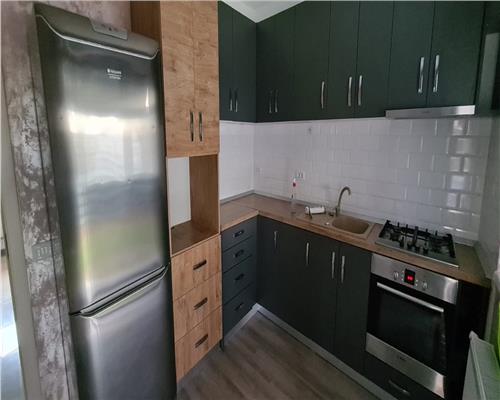 Inchiriez casa insiruita 4 cam, decomandat, zona Capat Cug  Valea Adanca