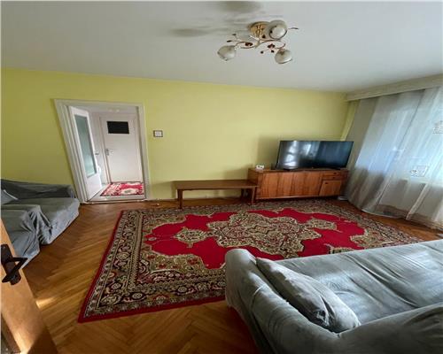 Apartament 3 camere semidecomandat, 67 mp, Podu Ros!