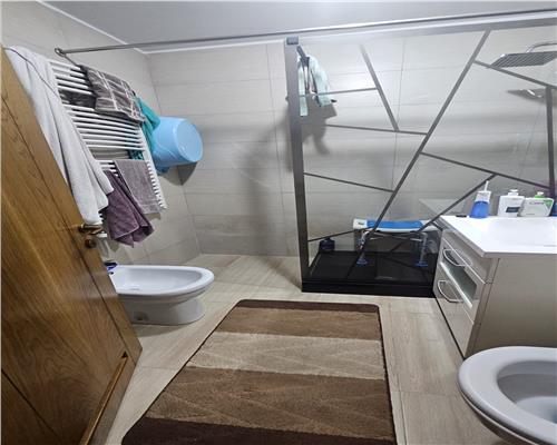 Apartament 3 camere Nicolina Prima Statie – ideal familie sau investitie