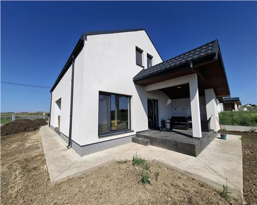 Comision zero! Casa individuala intabulata cu 4 camere de vanzare Aroneanu Iasi!