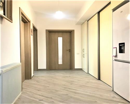 Apartament de  vanzare 4 Cam, 2 bai, garaj, Visoianu Lunca Cetatuii