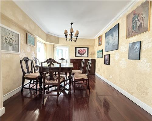 Apartament 4 camere + living, 120 mp + terasă 50 mp Zona Fundație