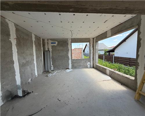Vila 4 cam, 500 teren, Valea Adanca, Mega Image