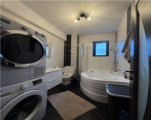 Apartament 2 cam,  decomandat, de vanzare zona Bucium  Bellaria