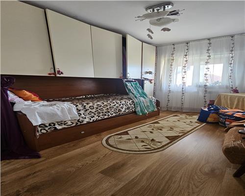 Apartament 3 camere decomandat, zona Frumoasa, 72 mp, mobilat