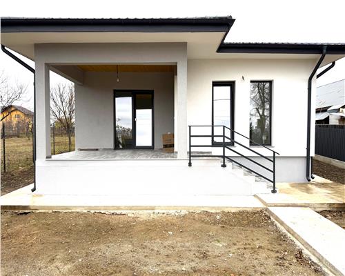 Vila de Vis Casa Ciurbesti – 3 Camere, 500 mp Teren, Liniste si Confort! Ciurbesti