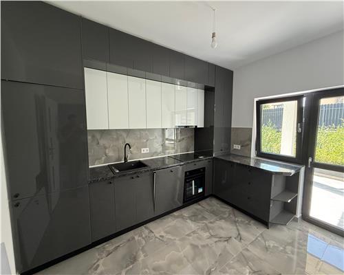 Duplex cu magazie, 4 cam. și Grădină Privată in Horpaz Miroslava